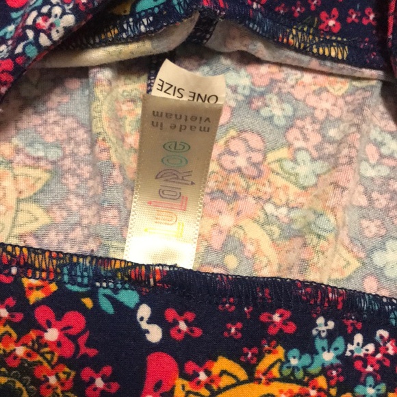 2 for $20 💕LuLaRoe Leggings 💕 One Size - Picture 4 of 6